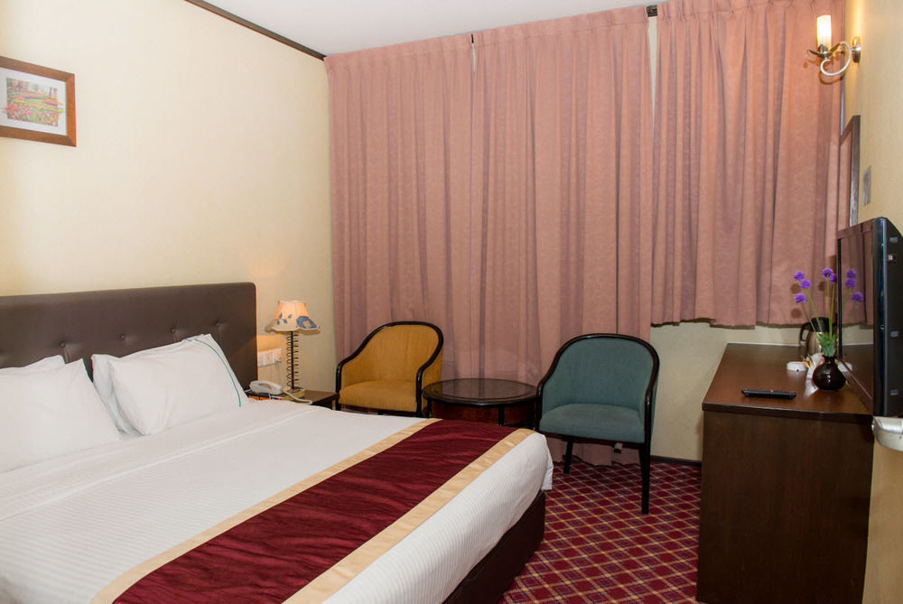 Hotel Vistaria Johor Bahru Exterior photo